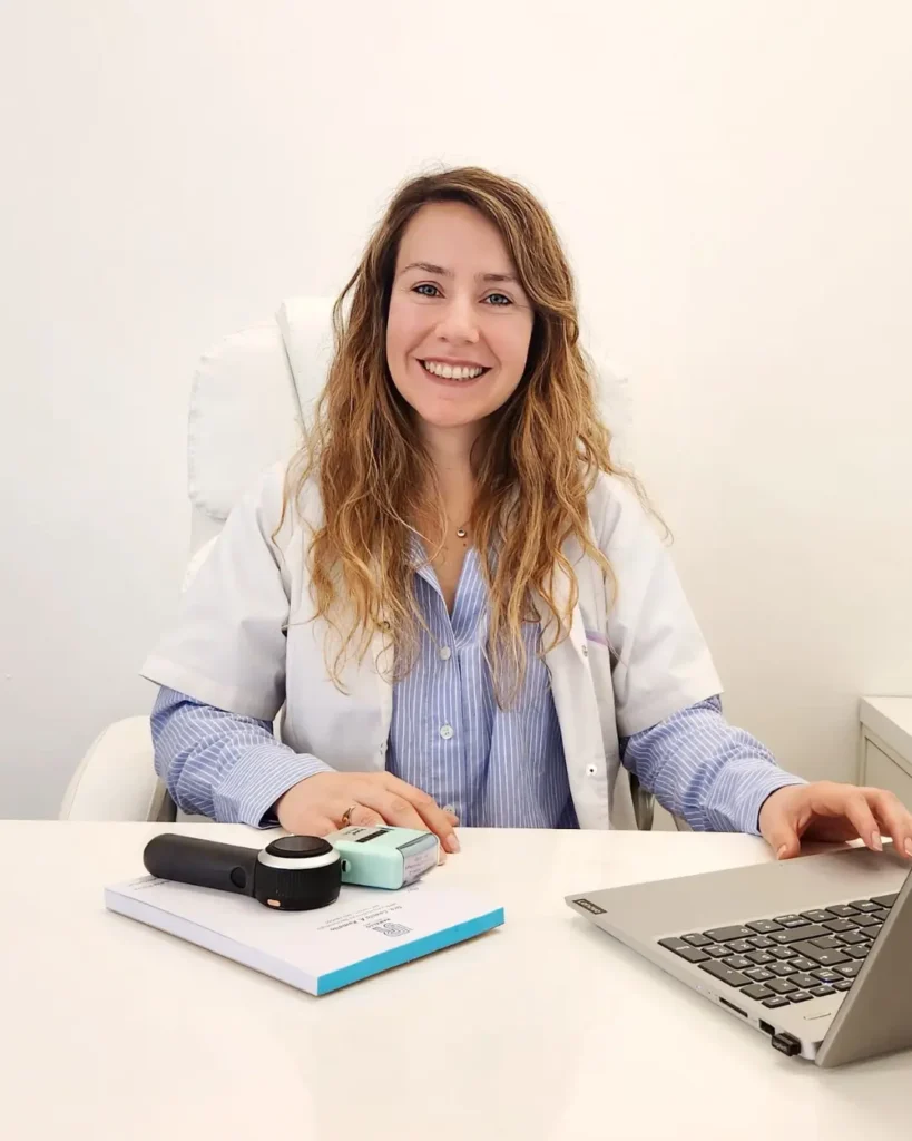Camila Ramallo Médica Dermatóloga